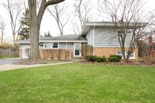 1407 Evergreen Ter, Glenview, IL 60025-2219