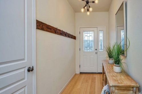 20591 Honey Hill Dr, Middletown, CA 95467-8388