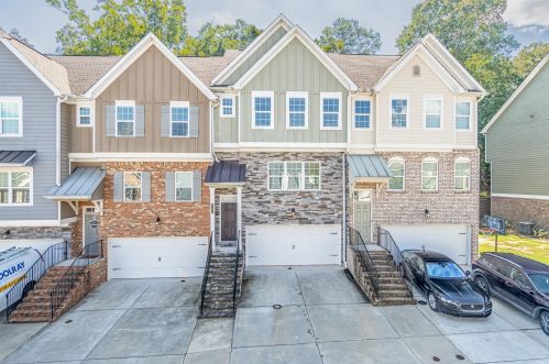 4194 Chatham Ridge Dr, Buford, GA 30518-8797