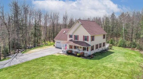23 Hardwood Cir, Belgrade, ME 04917-4258