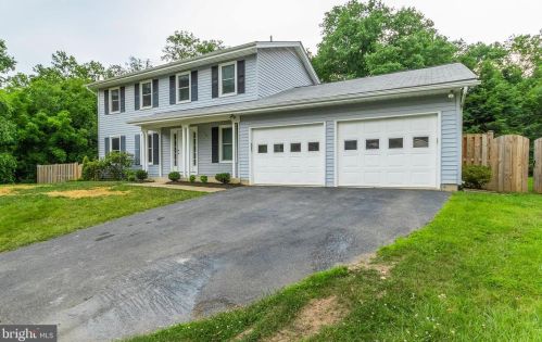12401 Shallow Ford Ct, Herndon, VA 20170-2040