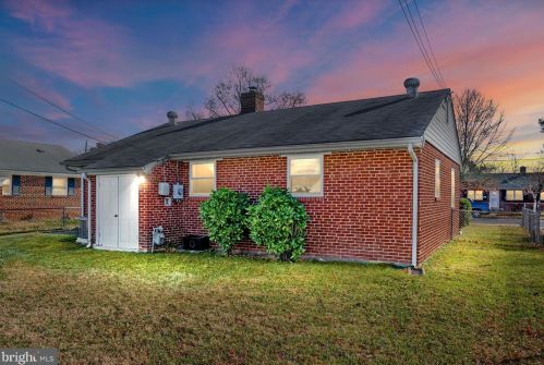 511 Woodford St, Fredericksburg, VA 22401-4432