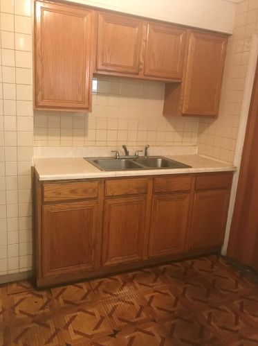 9623 Chappel Ave, Chicago, IL 60617-4754