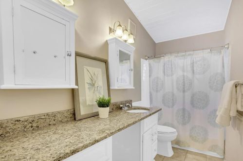 2310 Drew Vly Rd, Atlanta GA  30319-3922 exterior