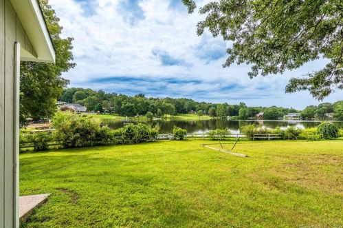 45 Jockey Hollow Rd, Upper Stepney, CT 06468-1203