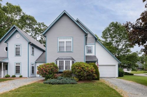 1 Seawinds Ter, Westerly, RI 02891-3246