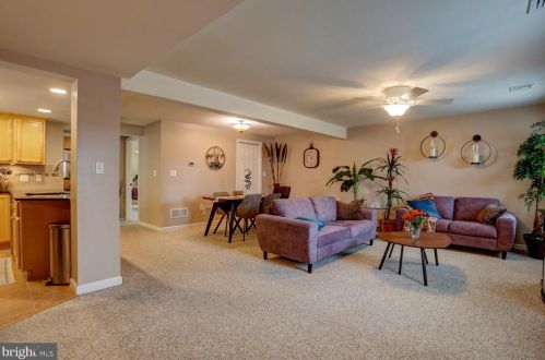 241 Cherry St, Lancaster PA  17602-2725 exterior