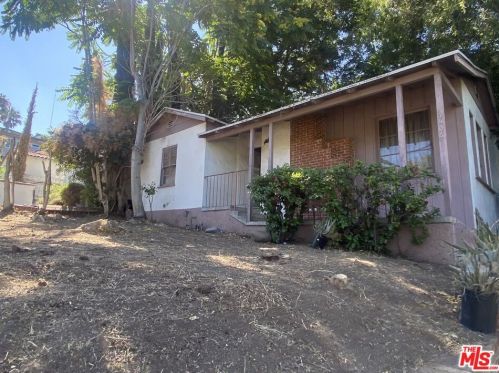 1506 Windsor Rd, Glendale CA  91205-2724 exterior