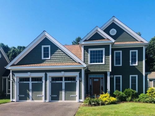 150 Victoria Dr, Cheshire, CT 06410-7126