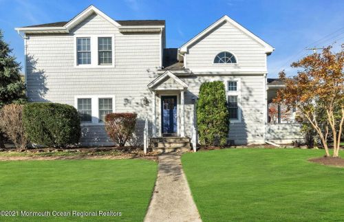 609 5th Ave, Wall Township, NJ 07762-1141