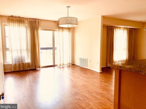 2207 Greenery Ln, Silver Spring, MD 20906-3623