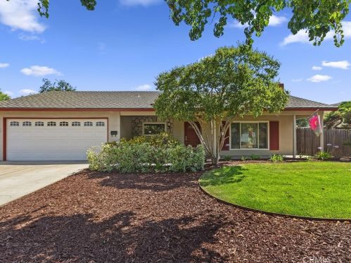 5550 Gloucester Way, Riverside, CA 92506-3428