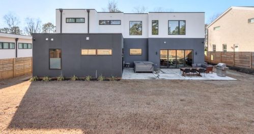 2135 Marann Dr, Atlanta GA  30345-3536 exterior