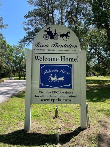 612 Arkansas Park, Conroe TX  77302-3008 exterior