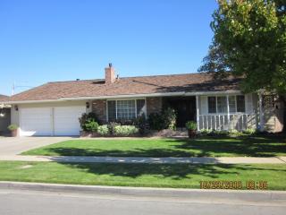 917 Junipero Way, Salinas, CA 93901-1820