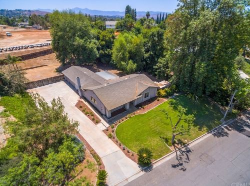 1262 Tiger Tail Dr, Riverside CA  92506-5475 exterior