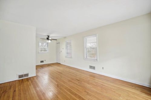 2900 Horse Shoe Dr, Atlanta GA  30316-4408 exterior
