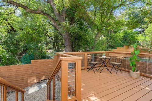 3201 Aldwyche Dr, Austin TX  78704 exterior