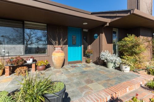 8643 Owens Way, Valley Springs, CA 95252-9131