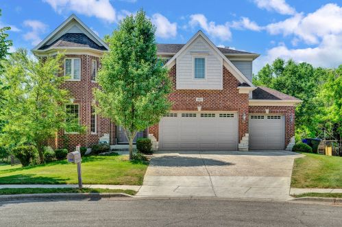 1022 Deer Glen Ct, Glendale Heights, IL 60137-3648
