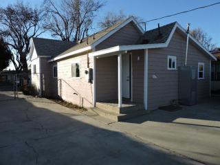 13071 11th St, Chino, CA 91710-4231