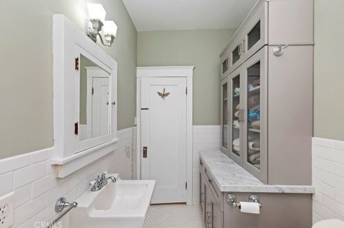 3892 Linwood Pl, Riverside CA  92506-1889 exterior