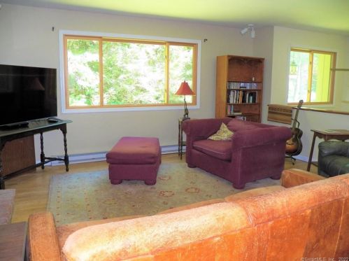 40 Revere Rd, Washington Depot, CT 06793-1007