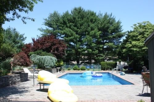 4 Pfizer Dr, Gladstone, NJ 07934-2009