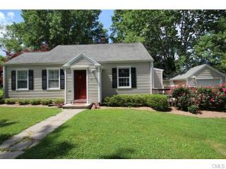 163 Alberta St, Fairfield, CT 06825-1510