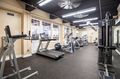 221 Lancaster Ave, Fort Worth TX  11003-6604 exterior