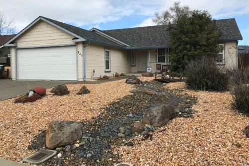245 Christine Dr, Vacaville, CA 95687-5183