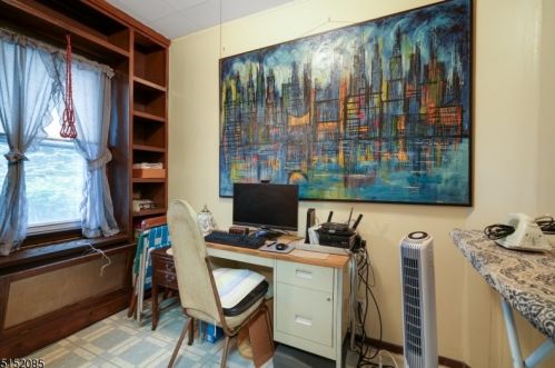 26 Van Ness Ter, Maplewood NJ 07040-3324 exterior