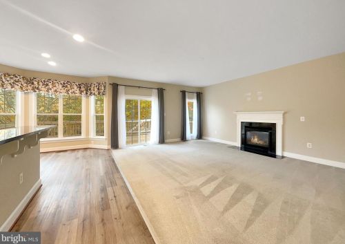 18947 Highland Park Dr, Triangle VA  22172-2067 exterior
