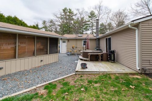 228 Shady Valley Rd, Coventry, RI 02816-6807