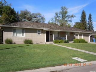 1685 El Capitan Dr, Turlock, CA 95380-3413