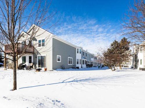 255 Camelot Ln, Carol Stream IL  60188-3612 exterior