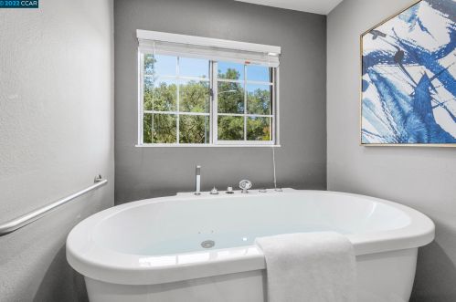 1002 Pinehurst Ct, Concord CA  94521-4532 exterior