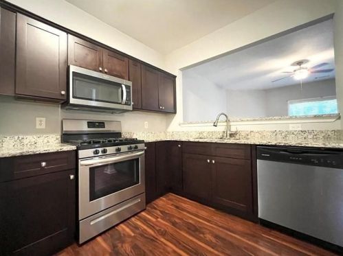 2188 Executive Dr, Duluth GA  30096-8969 exterior