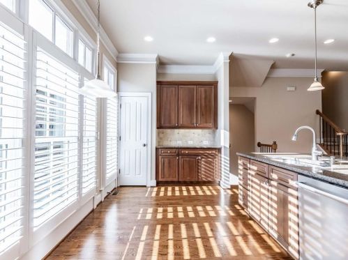 815 Highland Green Way, Atlanta GA  30306-5212 exterior