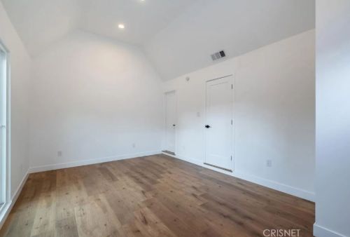 3047 Prospect Ave, Glendale CA  91214-3425 exterior