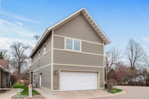 852 Berwood Ave, Saint Paul MN  55127-5107 exterior