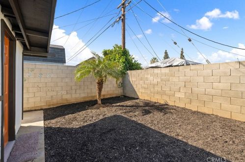 4196 Madrona Rd, Riverside CA  92504-2919 exterior