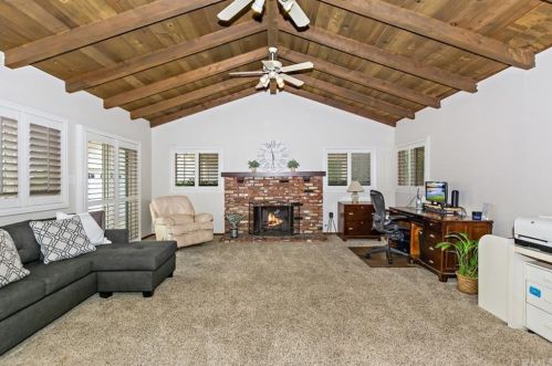 471 Calmgrove Ave, Covina, CA 91724-2702