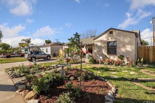 2333 Carol Dr, Fullerton, CA 92833-2901
