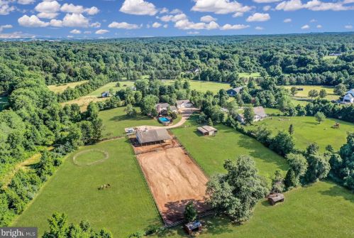 9946 Tico Ln, Bristow, VA 20136-1628