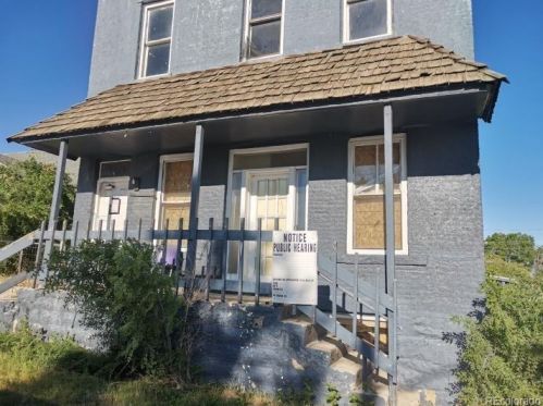 3851 King St, Denver, CO 80236-1929