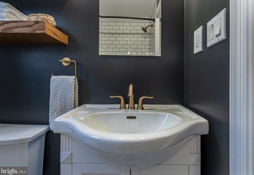 230 Bradley Ave, Haddonfield NJ 08033-2903 exterior