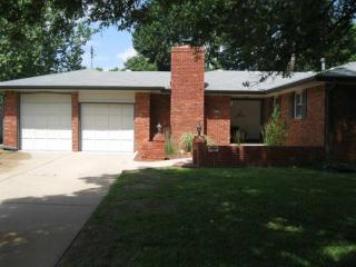 1121 Valleyview St, Wichita, KS 67212-4367