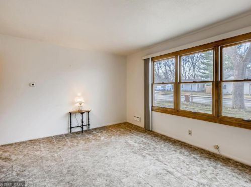 1429 County Road B, Saint Paul MN  55113-4216 exterior