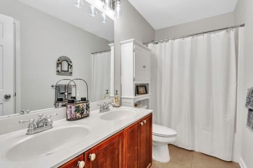 1033 Alexander Run Pass, Buford GA  30518-5560 exterior